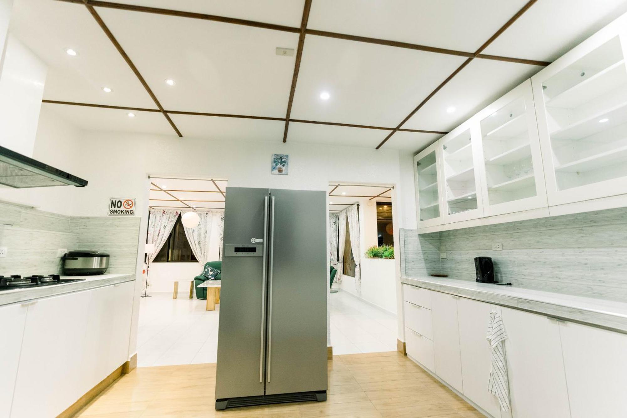 Luxury 4Br Apartment With Pool Behind Alona Beach Panglao Exterior photo